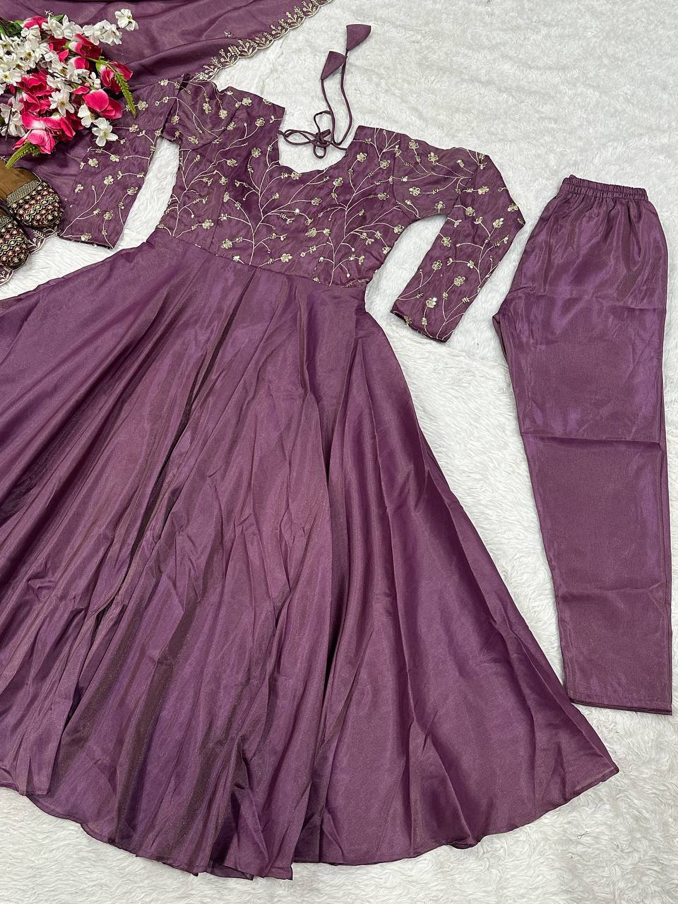 Ethereal Lavender Flared Anarkali Suit Set Featuring Delicate Floral Bodice Embroidery and a Scalloped Dupatta